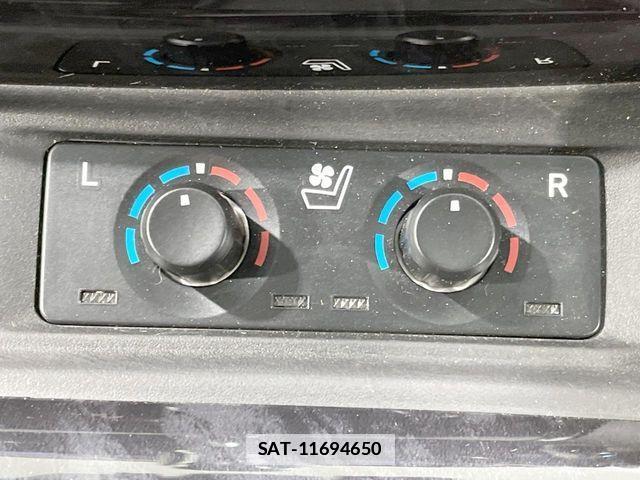 Toyota ALPHARD 2019-09 7782357-6