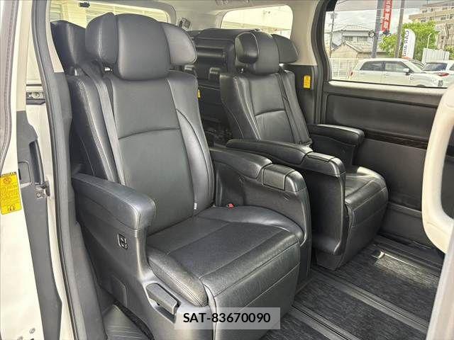 Toyota ALPHARD 2013-04 7875145-17