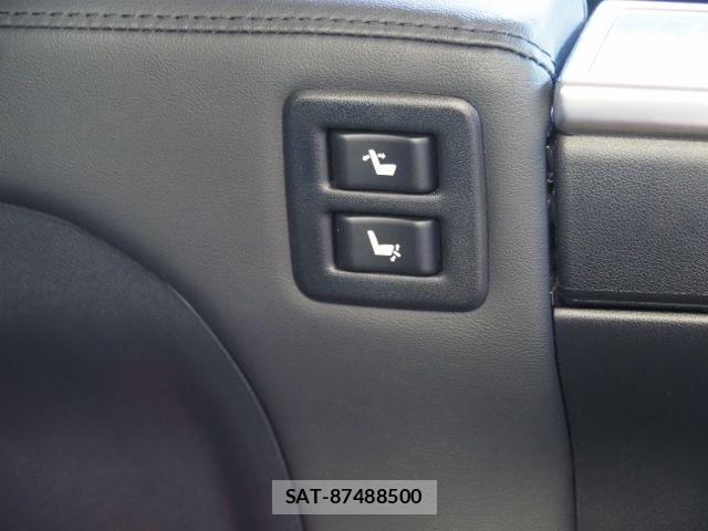 Toyota ALPHARD 2023-01 7960386-13