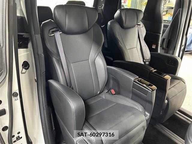 Toyota ALPHARD 2025-03 7978389-28