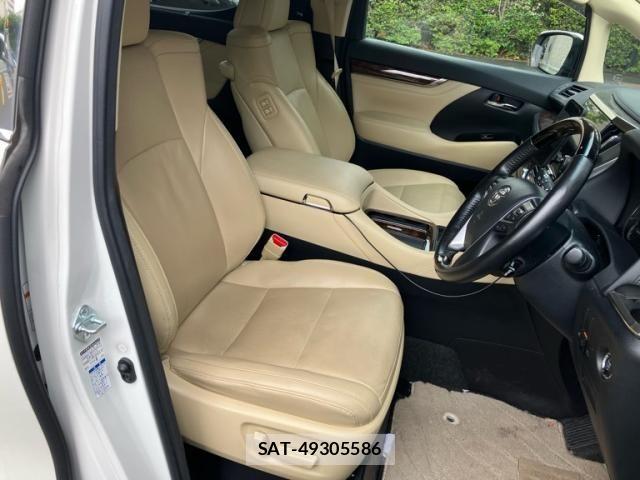 Toyota ALPHARD 2019-04 7978391-18