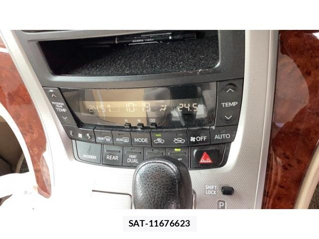 Toyota ALPHARD 2008-12 8034287-19