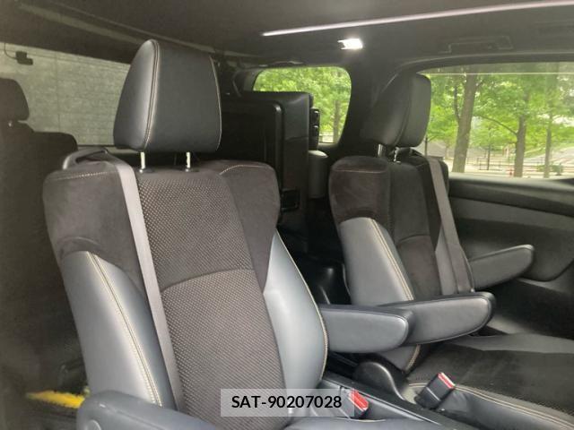 Toyota ALPHARD 2021-03 8034278-13