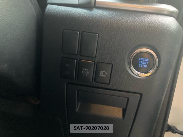 Toyota ALPHARD 2021-03 8034278-18