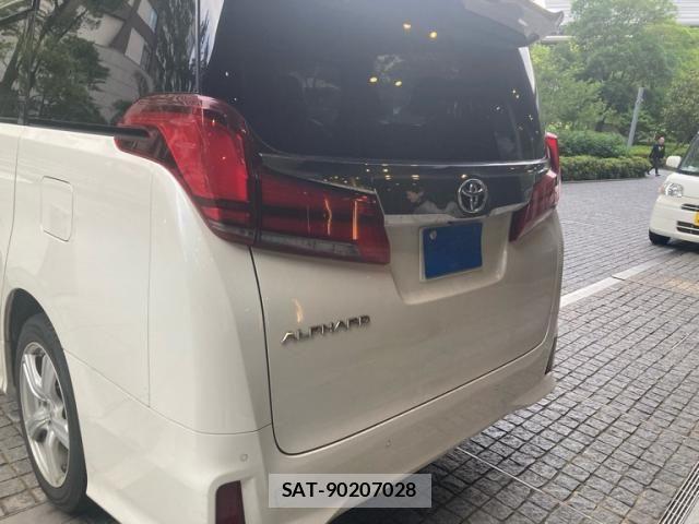 Toyota ALPHARD 2021-03 8034278-4