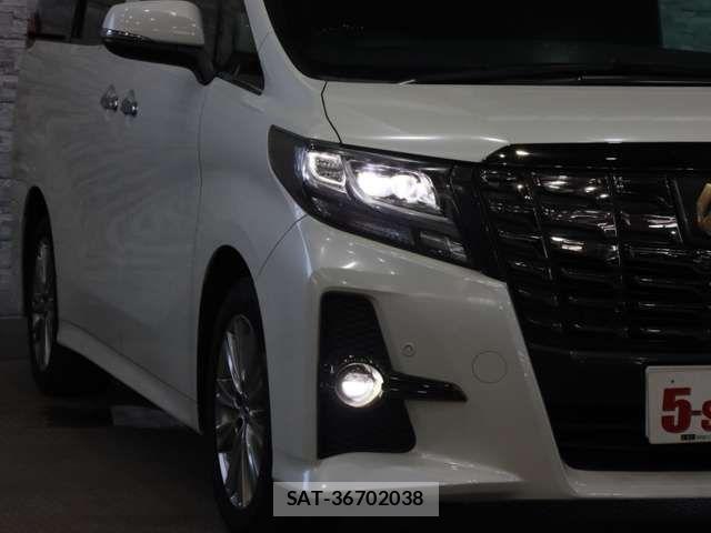 Toyota ALPHARD 2017-04 8034280-14