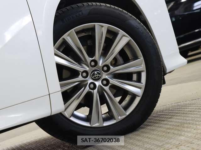 Toyota ALPHARD 2017-04 8034280-18