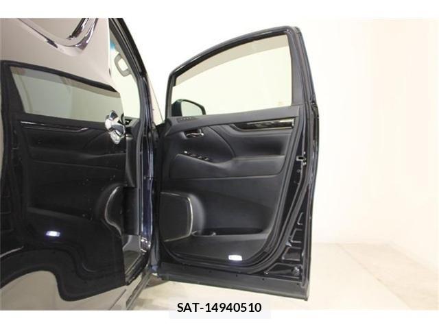 Toyota ALPHARD 2020-02 8072716-29