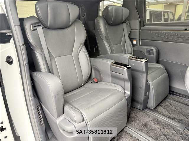 Toyota ALPHARD 2024-05 8072714-25
