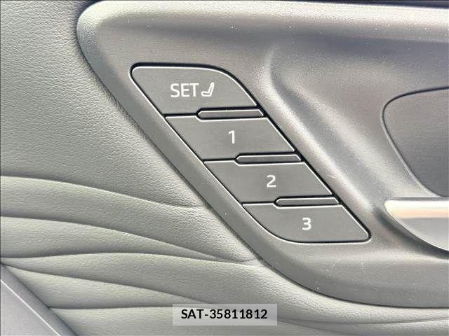 Toyota ALPHARD 2024-05 8072714-29