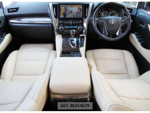 Toyota ALPHARD 2021-08 8097830-9