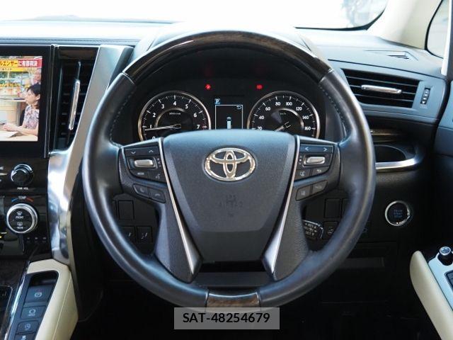 Toyota ALPHARD 2021-08 8097830-18
