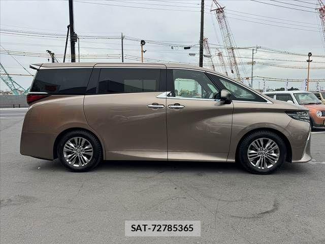 Toyota ALPHARD 2024-12 8097831-11