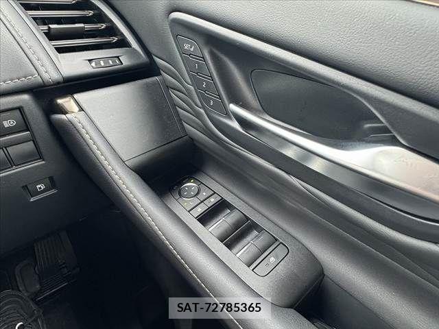 Toyota ALPHARD 2024-12 8097831-25
