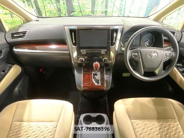 Toyota ALPHARD 2016-03 8128713-1