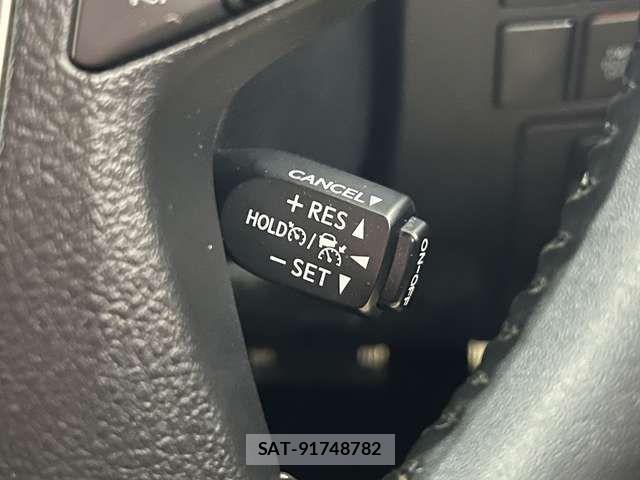 Toyota ALPHARD 2018-07 8145408-7