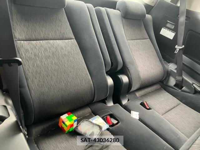 Toyota ALPHARD 2009-06 8157889-18