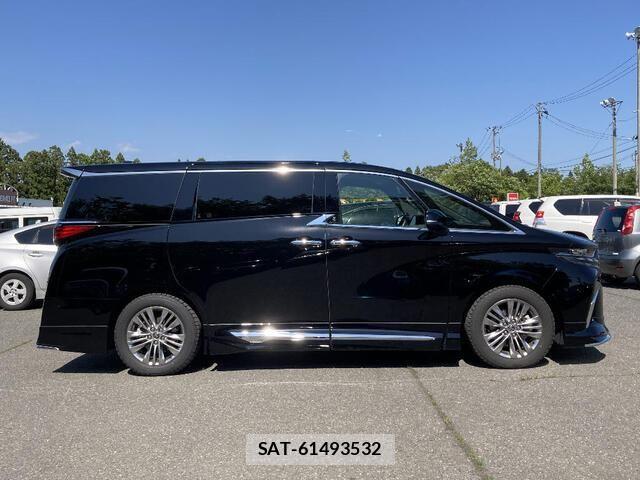 Toyota ALPHARD 2025-04 8206141-22