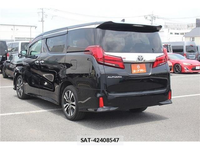Toyota ALPHARD 2021-04 8206149-11