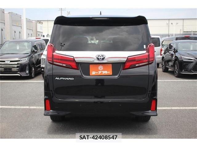 Toyota ALPHARD 2021-04 8206149-12