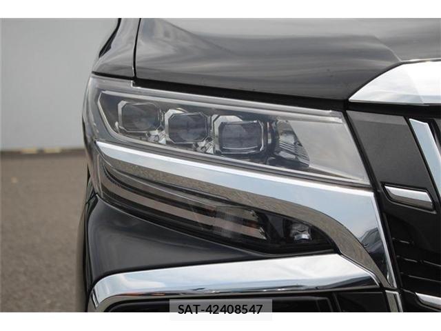 Toyota ALPHARD 2021-04 8206149-22