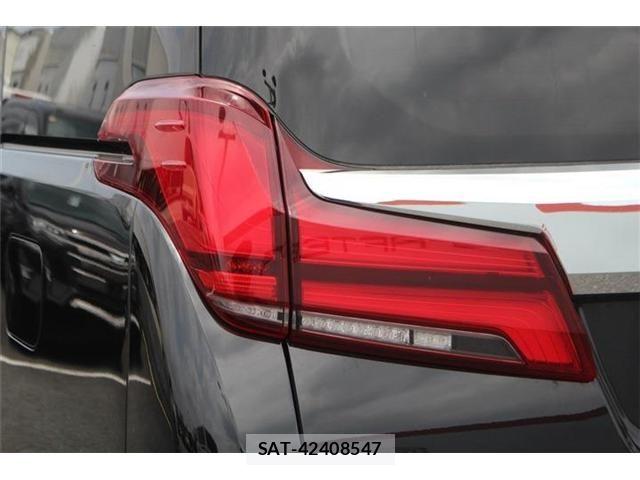 Toyota ALPHARD 2021-04 8206149-25