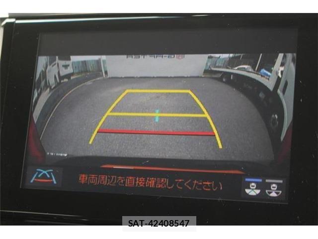 Toyota ALPHARD 2021-04 8206149-2