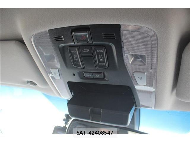 Toyota ALPHARD 2021-04 8206149-5