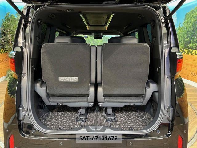 Toyota ALPHARD 2023-07 8206142-12