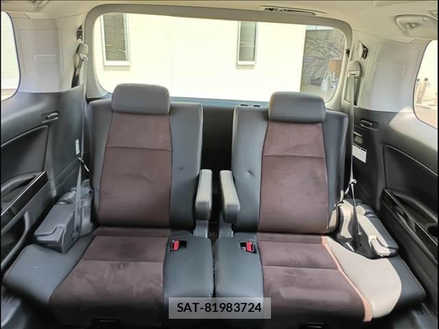 Toyota ALPHARD 2013-02 8206151-16