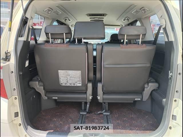 Toyota ALPHARD 2013-02 8206151-17