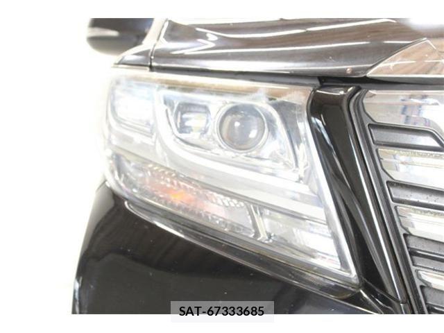 Toyota ALPHARD 2017-01 8206152-17