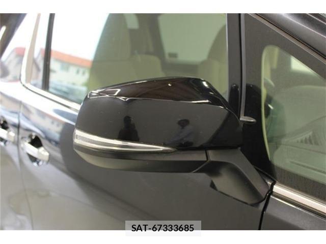 Toyota ALPHARD 2017-01 8206152-21