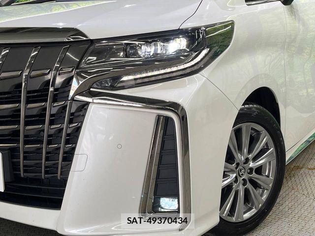 Toyota ALPHARD 2021-07 8206150-12