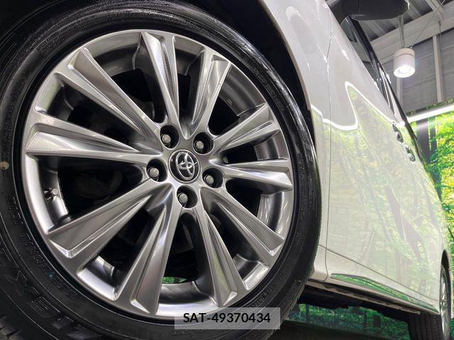 Toyota ALPHARD 2021-07 8206150-13