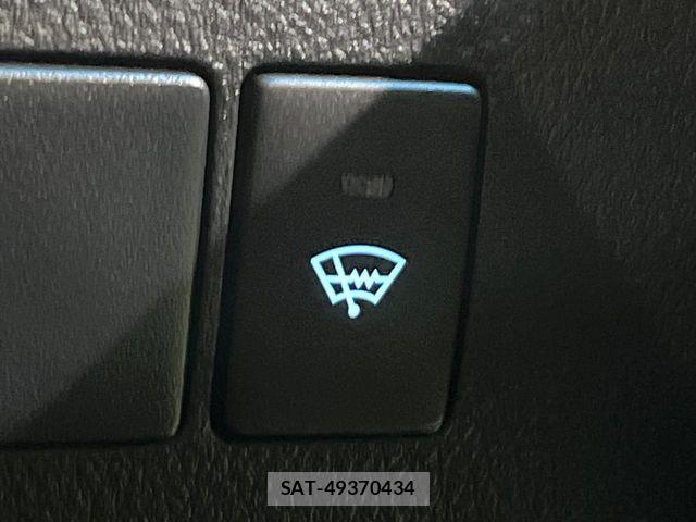 Toyota ALPHARD 2021-07 8206150-6