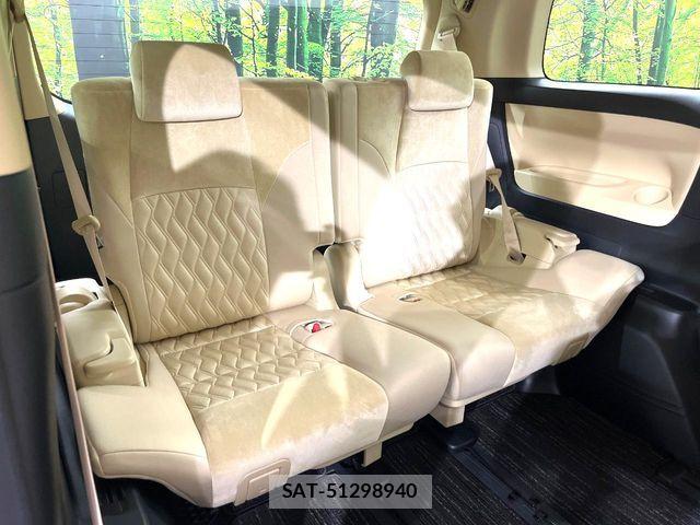Toyota ALPHARD 2021-07 8244523-9