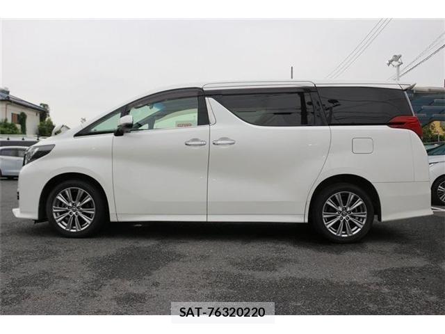 Toyota ALPHARD 2017-07 8244527-9