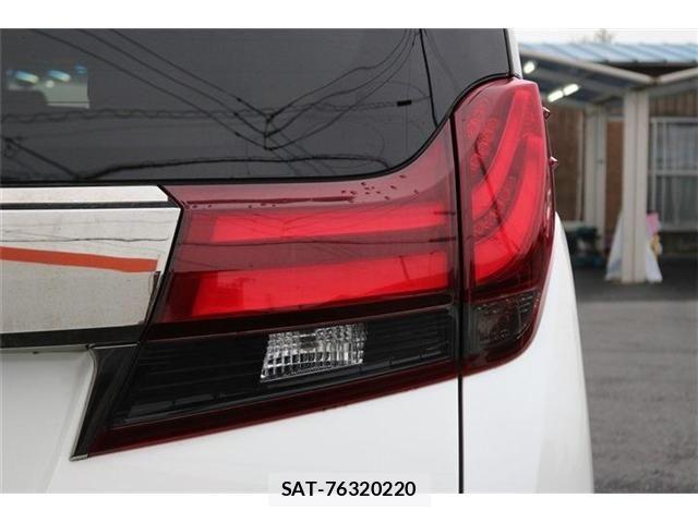 Toyota ALPHARD 2017-07 8244527-11