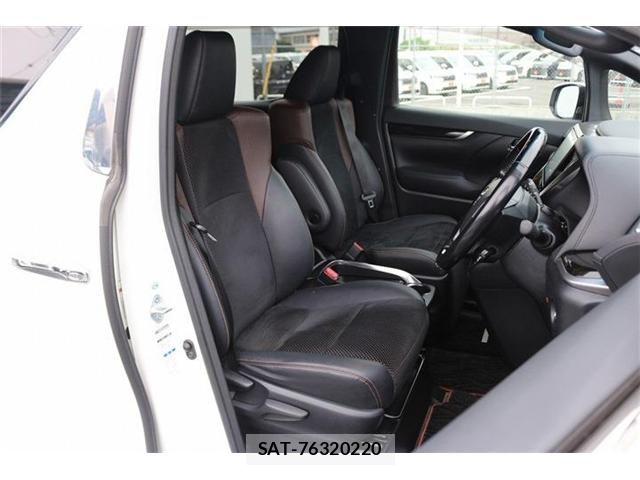 Toyota ALPHARD 2017-07 8244527-13