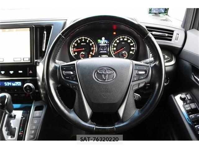 Toyota ALPHARD 2017-07 8244527-17