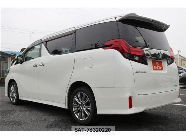 Toyota ALPHARD 2017-07 8244527-21