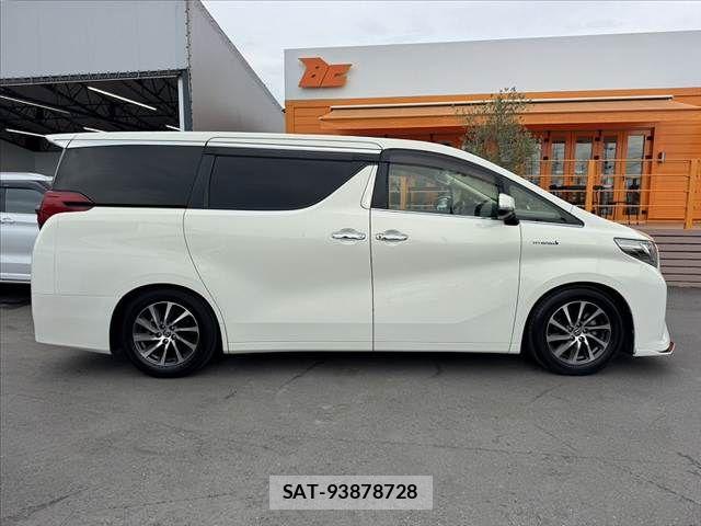 Toyota ALPHARD 2017-09 8312817-11