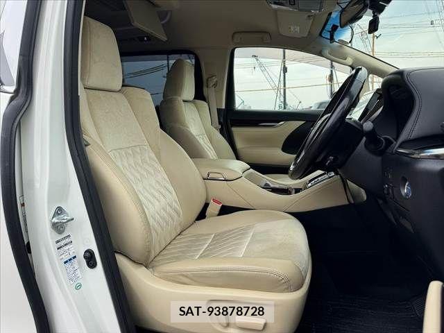 Toyota ALPHARD 2017-09 8312817-15