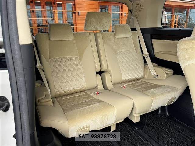 Toyota ALPHARD 2017-09 8312817-20