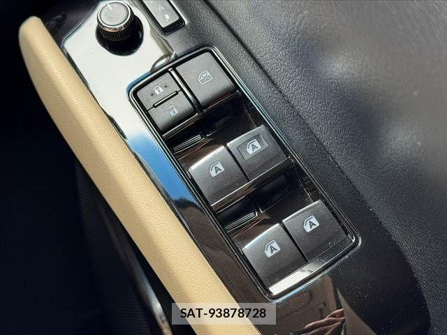Toyota ALPHARD 2017-09 8312817-25