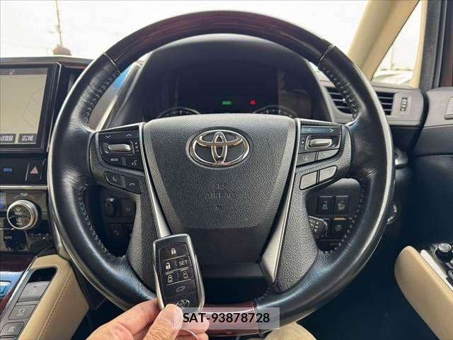 Toyota ALPHARD 2017-09 8312817-6