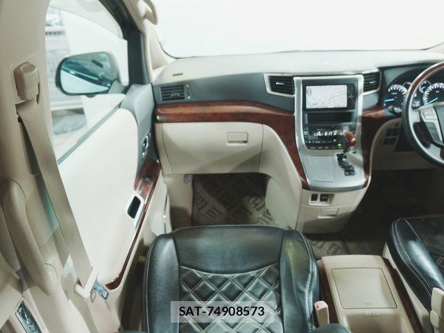 Toyota ALPHARD 2010-08 8312820-9