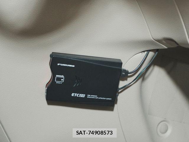 Toyota ALPHARD 2010-08 8312820-16