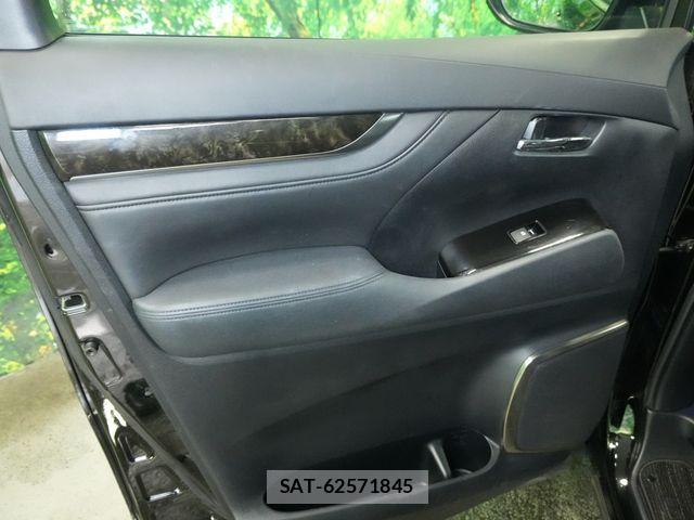 Toyota ALPHARD 2016-09 8312816-24